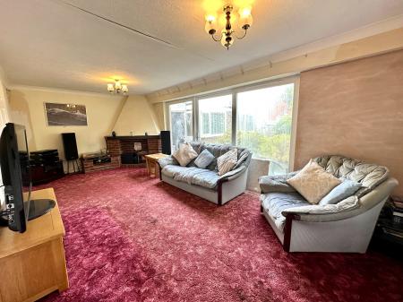 4 bedroom Semi-detached house for sale in Spinney Close, Pelsall, Walsall, WS3