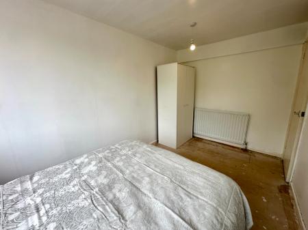 4 bedroom Semi-detached house for sale in Spinney Close, Pelsall, Walsall, WS3