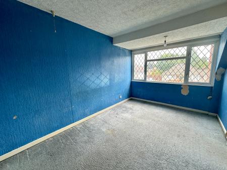 4 bedroom Semi-detached house for sale in Spinney Close, Pelsall, Walsall, WS3