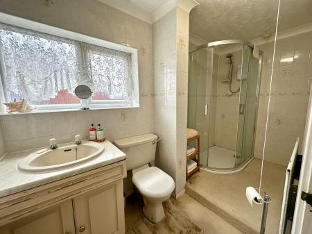 4 bedroom Semi-detached house for sale in Spinney Close, Pelsall, Walsall, WS3