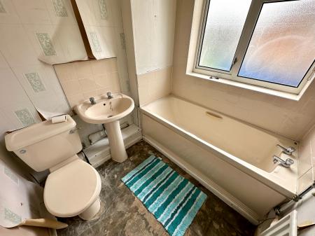 3 bedroom Semi-detached house for sale in Avon Road, Goscote, Walsall, WS3