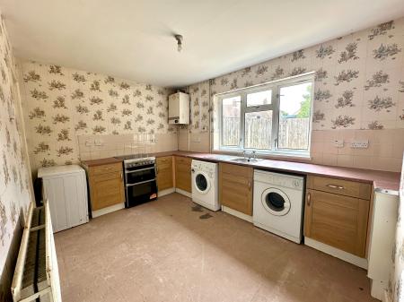 3 bedroom Semi-detached house for sale in Avon Road, Goscote, Walsall, WS3
