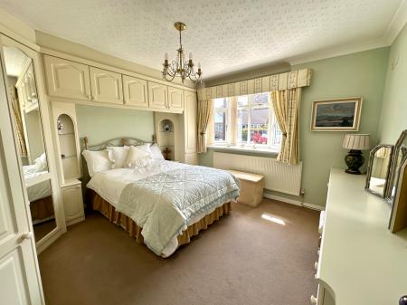 2 bedroom Detached bungalow for sale in Enderley Drive, Bloxwich, WS3