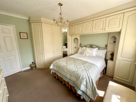 2 bedroom Detached bungalow for sale in Enderley Drive, Bloxwich, WS3