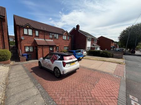 2 bedroom Semi-detached house to let in Wren Street, Woodsetton, Dudley, DY1