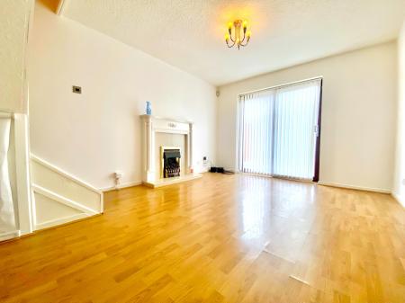 2 bedroom Semi-detached house to let in Wren Street, Woodsetton, Dudley, DY1