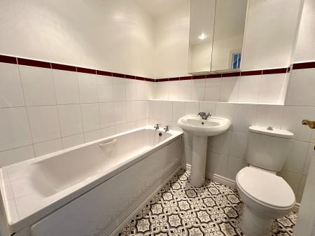 3 bedroom End of terrace house for sale in Windrush Close, Walsall, WS3