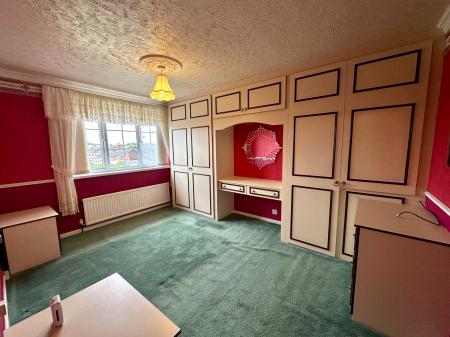 3 bedroom Semi-detached house for sale in Braemar Close, Willenhall, WV12