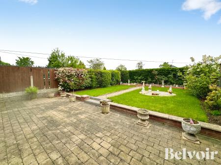 3 bedroom Semi-detached house for sale in Braemar Close, Willenhall, WV12