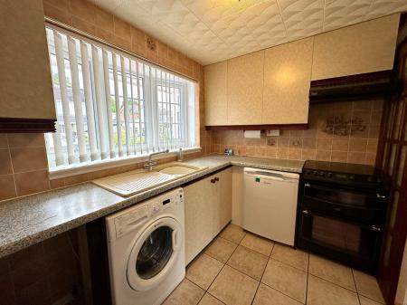 3 bedroom Semi-detached house for sale in Braemar Close, Willenhall, WV12