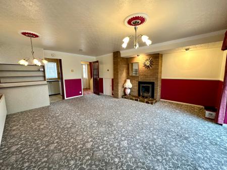3 bedroom Semi-detached house for sale in Braemar Close, Willenhall, WV12