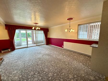 3 bedroom Semi-detached house for sale in Braemar Close, Willenhall, WV12