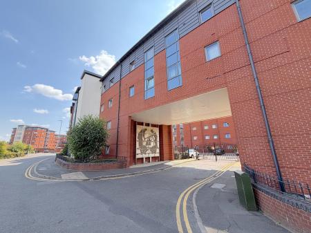 Broad Gauge Way, Wolverhampton City Centre, Wolverhampton, WV10