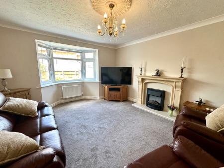 5 bedroom Detached house for sale in Redbourne Road, Bloxwich, WS3