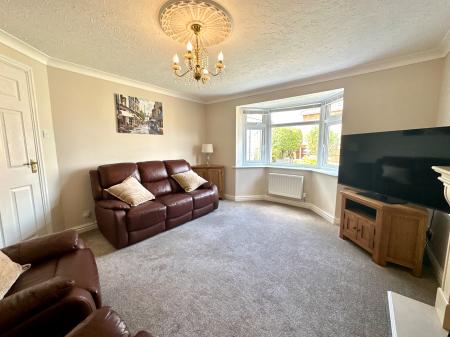 5 bedroom Detached house for sale in Redbourne Road, Bloxwich, WS3