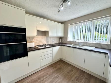 5 bedroom Detached house for sale in Redbourne Road, Bloxwich, WS3