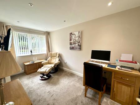 5 bedroom Detached house for sale in Redbourne Road, Bloxwich, WS3
