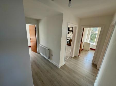 3 bedroom Apartment to let in Buchanan Avenue, Walsall, WS4