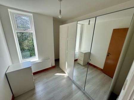 3 bedroom Apartment to let in Buchanan Avenue, Walsall, WS4