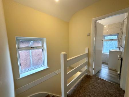 3 bedroom Semi-detached house to let in Goscote Lane, Walsall, WS3