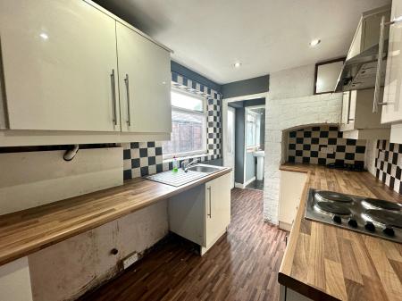 2 bedroom Terraced House for sale in Parker Street, Bloxwich, Walsall, WS3