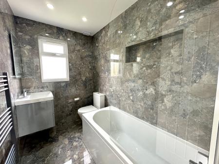 5 bedroom Semi-detached house for sale in Drake Road, Bloxwich, Walsall, WS3