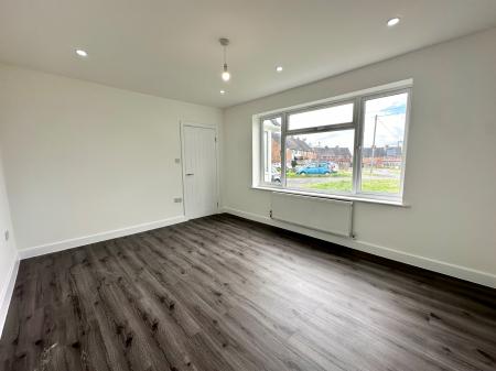 5 bedroom Semi-detached house for sale in Drake Road, Bloxwich, Walsall, WS3
