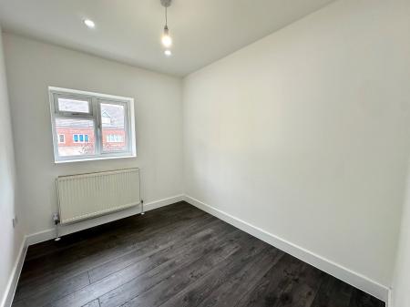 5 bedroom Semi-detached house for sale in Drake Road, Bloxwich, Walsall, WS3