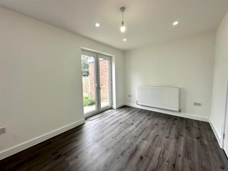 5 bedroom Semi-detached house for sale in Drake Road, Bloxwich, Walsall, WS3