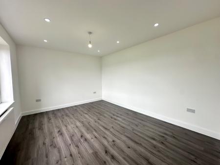 5 bedroom Semi-detached house for sale in Drake Road, Bloxwich, Walsall, WS3