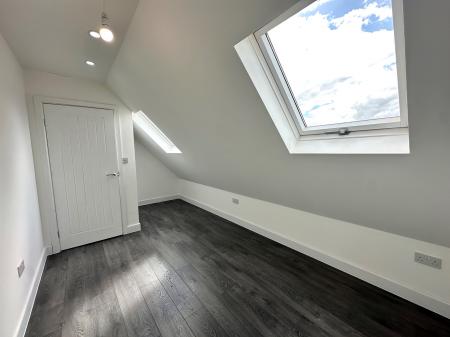 5 bedroom Semi-detached house for sale in Drake Road, Bloxwich, Walsall, WS3