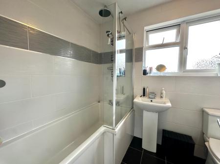 3 bedroom Semi-detached house for sale in Simmonds Road, Bloxwich, WS3