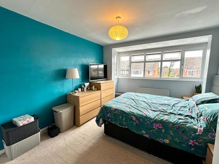 3 bedroom Semi-detached house for sale in Simmonds Road, Bloxwich, WS3