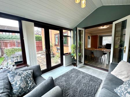 4 bedroom Detached house for sale in Churston Close, Bloxwich, WS3