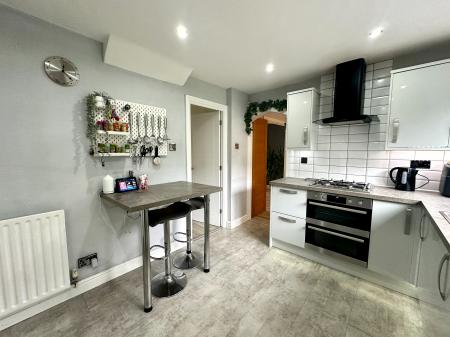 4 bedroom Detached house for sale in Churston Close, Bloxwich, WS3