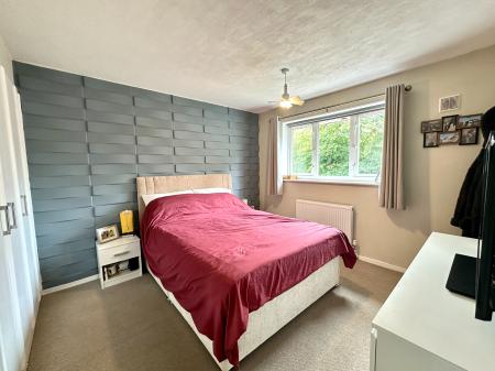 4 bedroom Detached house for sale in Churston Close, Bloxwich, WS3