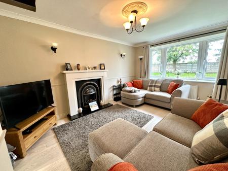 2 bedroom Semi-detached house for sale in Highmoor Close, Coppice Farm Estate, Willenhall, WV12