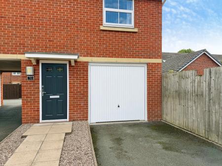 1 bedroom Coach House for sale in Stamping Way, Bloxwich, Walsall, WS3