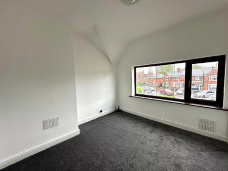 3 bedroom Semi-detached house to let in Hollemeadow Avenue, Bloxwich, WS3