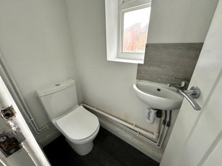 3 bedroom Semi-detached house to let in Hollemeadow Avenue, Bloxwich, WS3