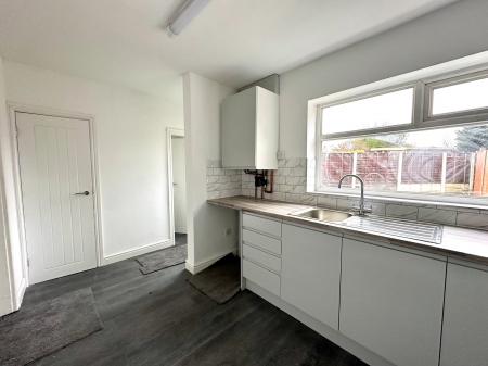 3 bedroom Semi-detached house to let in Hollemeadow Avenue, Bloxwich, WS3