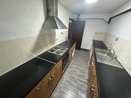 1 bedroom Flat to let in High Street, Bloxwich, Walsall, WS3