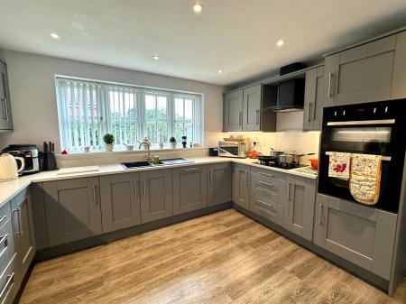 5 bedroom Detached house for sale in Station Road, Pelsall, Walsall, WS3