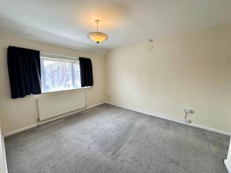 3 bedroom Semi-detached house to let in Buildwas Close, Bloxwich, WS3