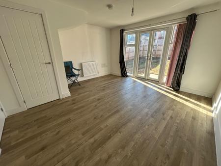 2 bedroom End of terrace house to let in Ironworks Road, Walsall, WS2
