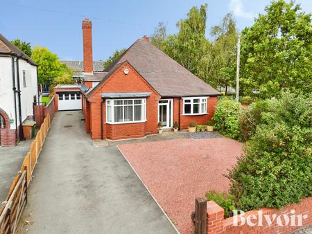 2 bedroom Detached bungalow for sale in Lichfield Road, Bloxwich, Walsall, WS3