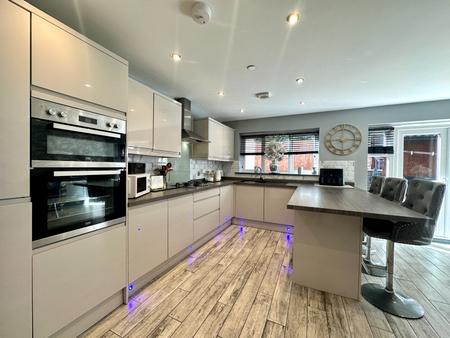 3 bedroom Detached house for sale in Rose Street, Bilston, WV14