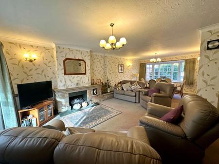 3 bedroom Detached house for sale in Beechwood Close, Bloxwich, Walsall, WS3