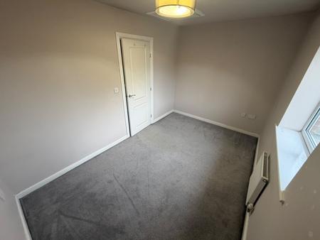 2 bedroom Semi-detached house to let in Mentor Close, Walsall, WS2