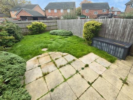 2 bedroom Semi-detached house to let in Mentor Close, Walsall, WS2